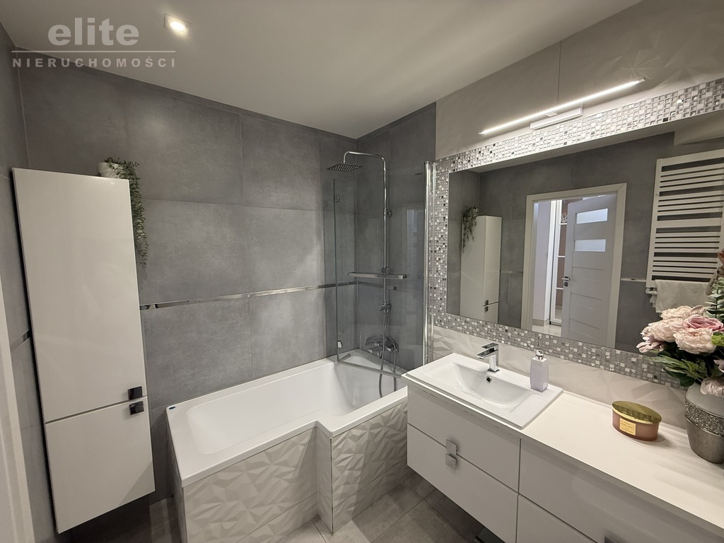 Śródmieście duże 2 pok. z balkonem+piwnica (8)