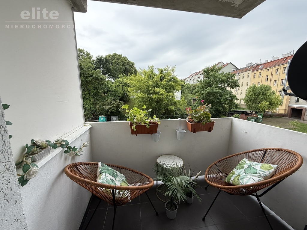 Śródmieście duże 2 pok. z balkonem+piwnica (12)