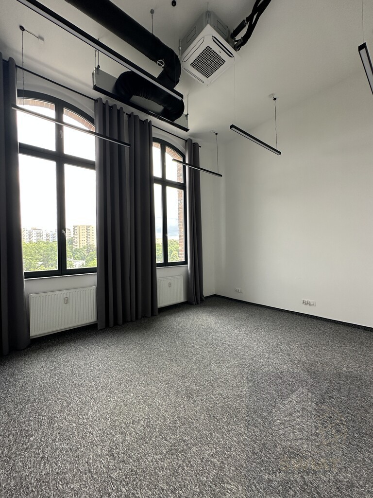 Lokal 43 m2 na wynajem (2)