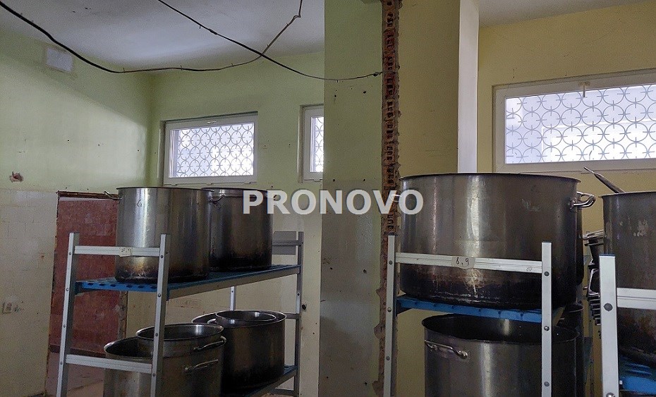 Obiekt handlowo usługowy Płonia (7)