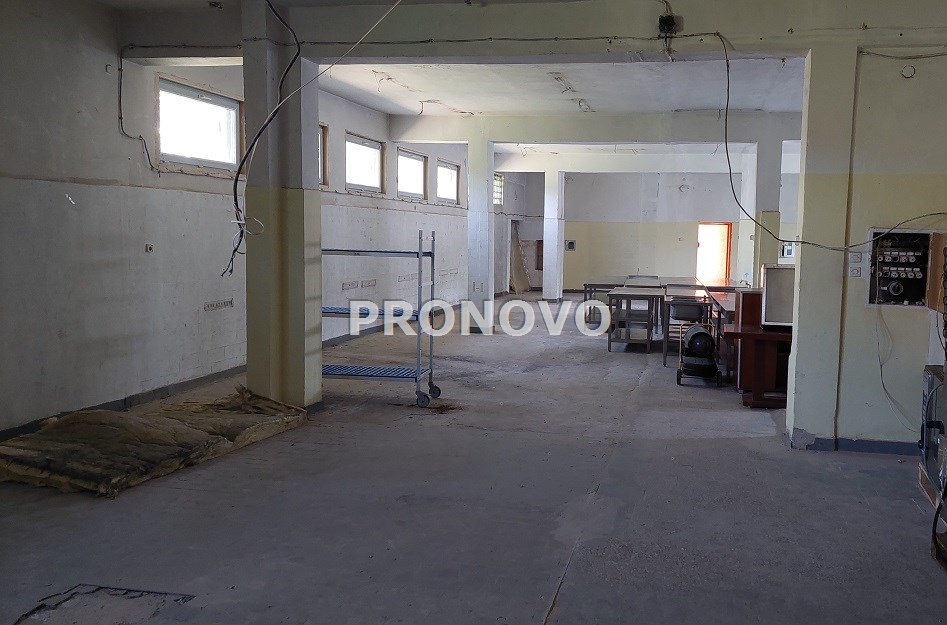 Obiekt handlowo usługowy Płonia (8)