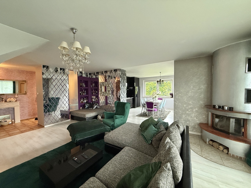 Dwupoziomowy apartament z 3 tarasami w Mierzynie (1)