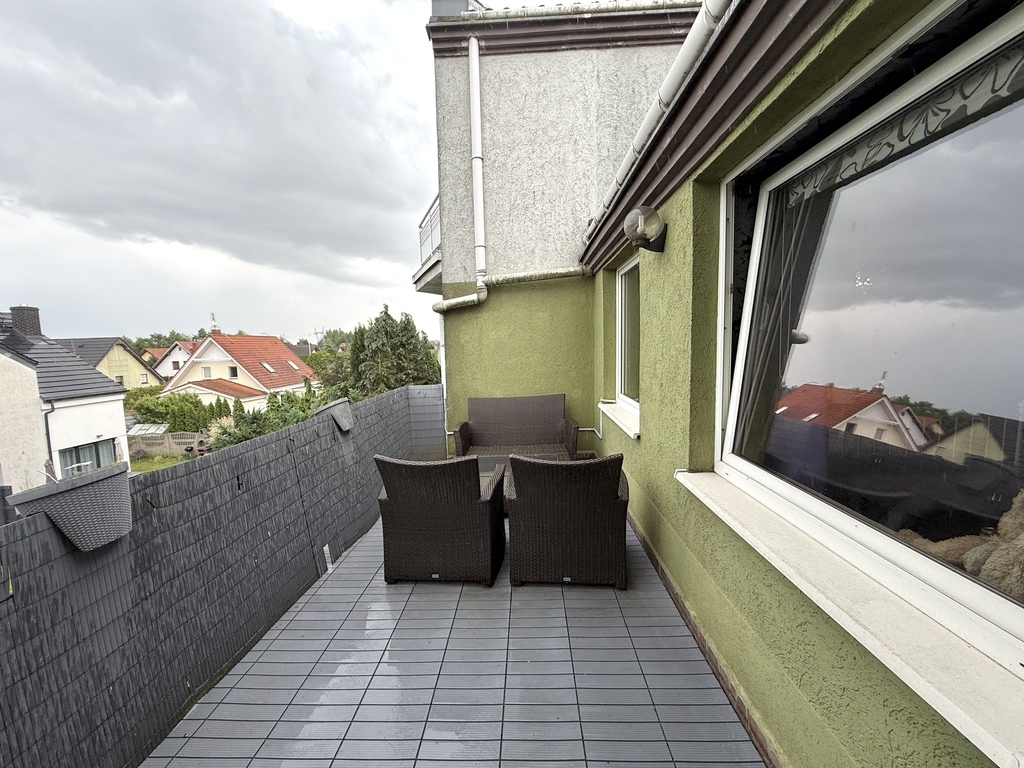 Dwupoziomowy apartament z 3 tarasami w Mierzynie (10)
