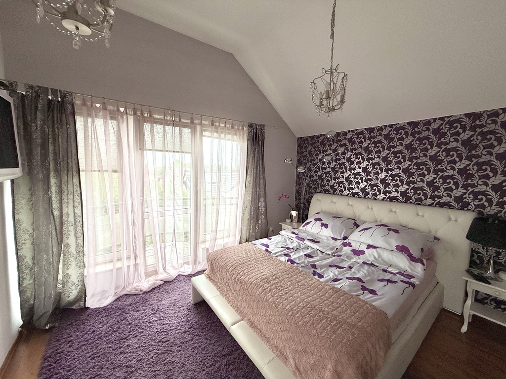 Dwupoziomowy apartament z 3 tarasami w Mierzynie (16)