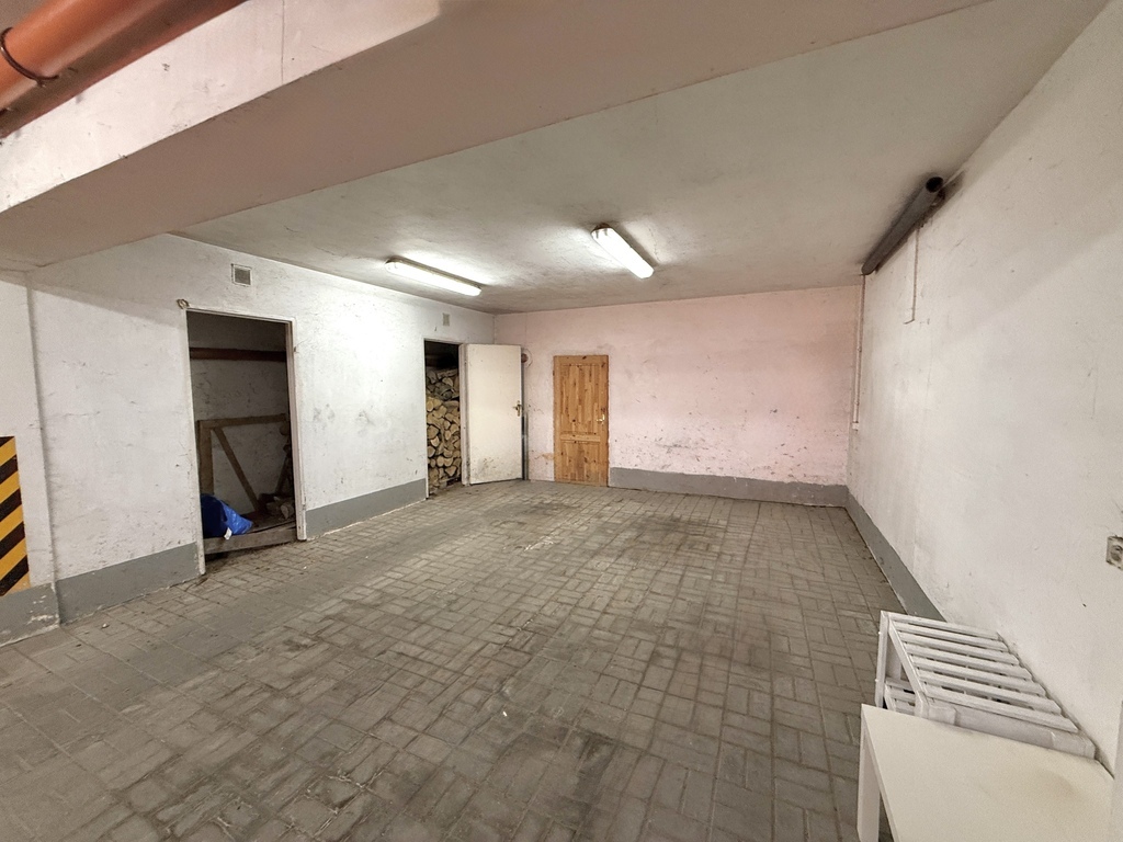 Dwupoziomowy apartament z 3 tarasami w Mierzynie (25)