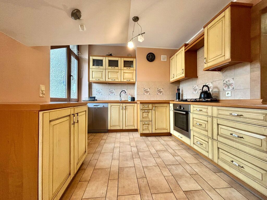 PRZESTRONNE MIESZKANIE DWUPOZIOMOWE, 104 m2 (14)