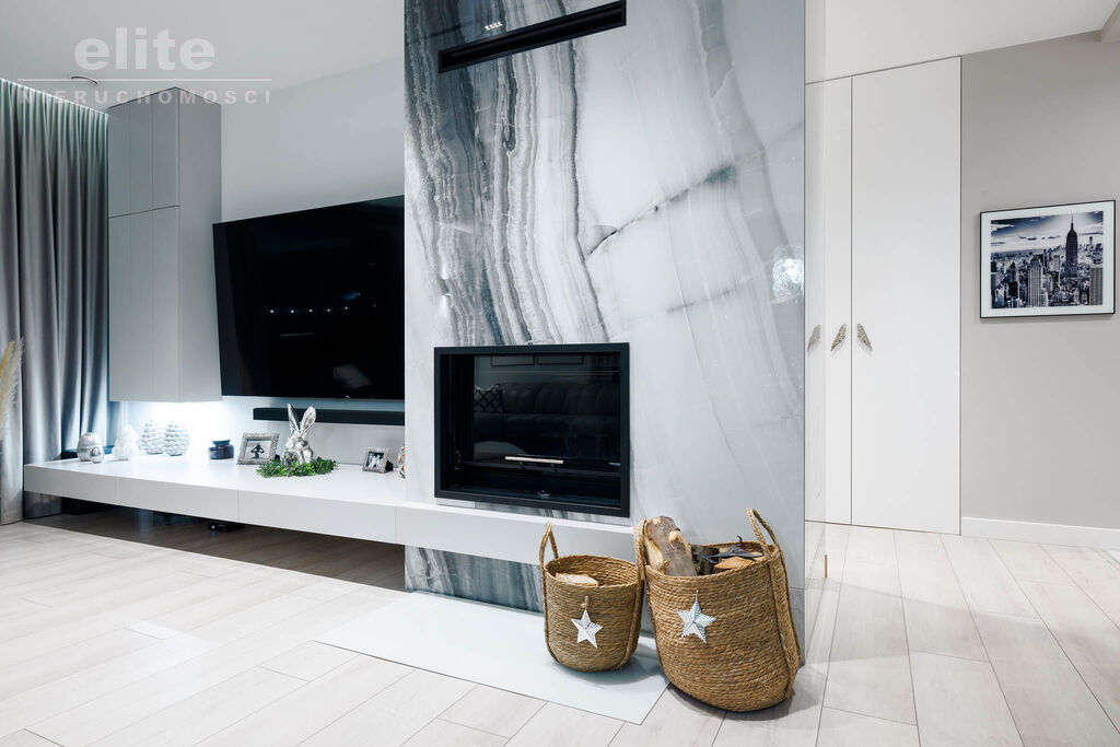 Śliczny wolnostojący dom na sprzedaż 5 pokojowy (11)