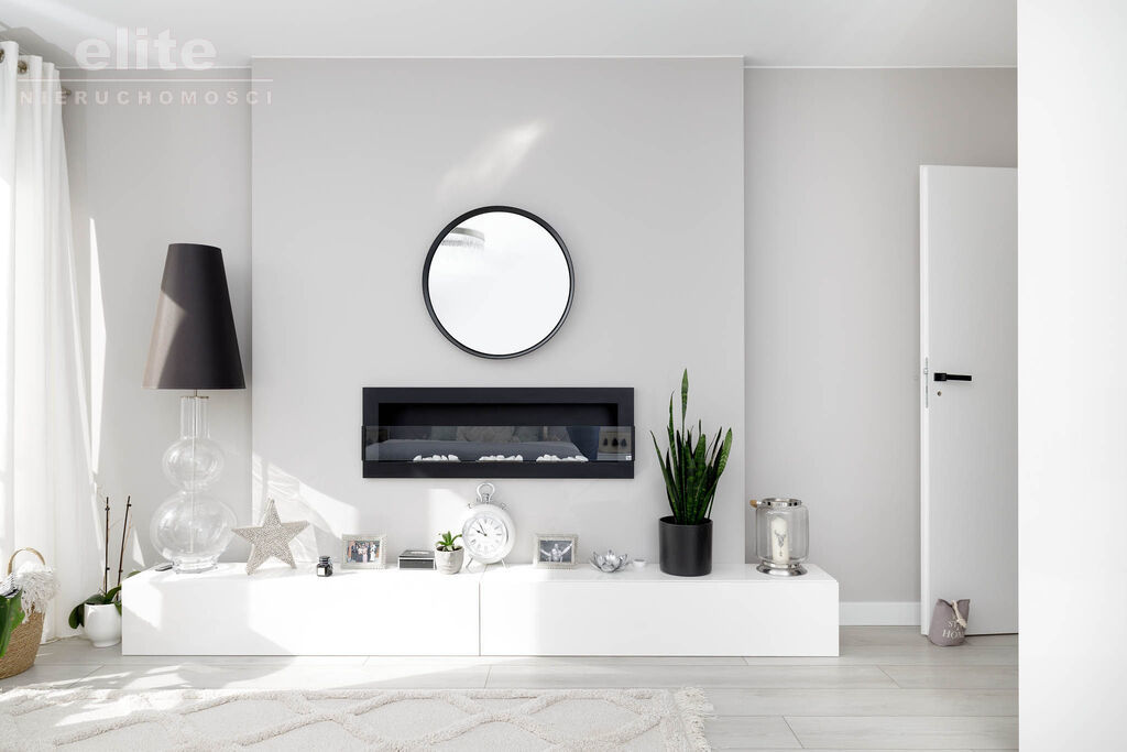 Śliczny wolnostojący dom na sprzedaż 5 pokojowy (25)