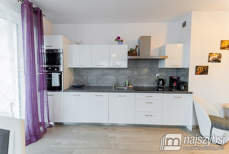 KOŁOBRZEG- ATRAKCYJNY APARTAMENT NAD MORZEM (8)