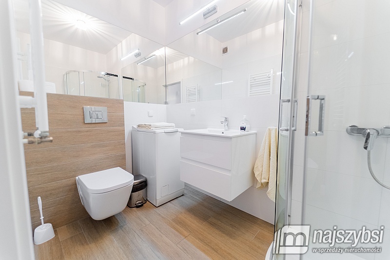 KOŁOBRZEG- ATRAKCYJNY APARTAMENT NAD MORZEM (9)