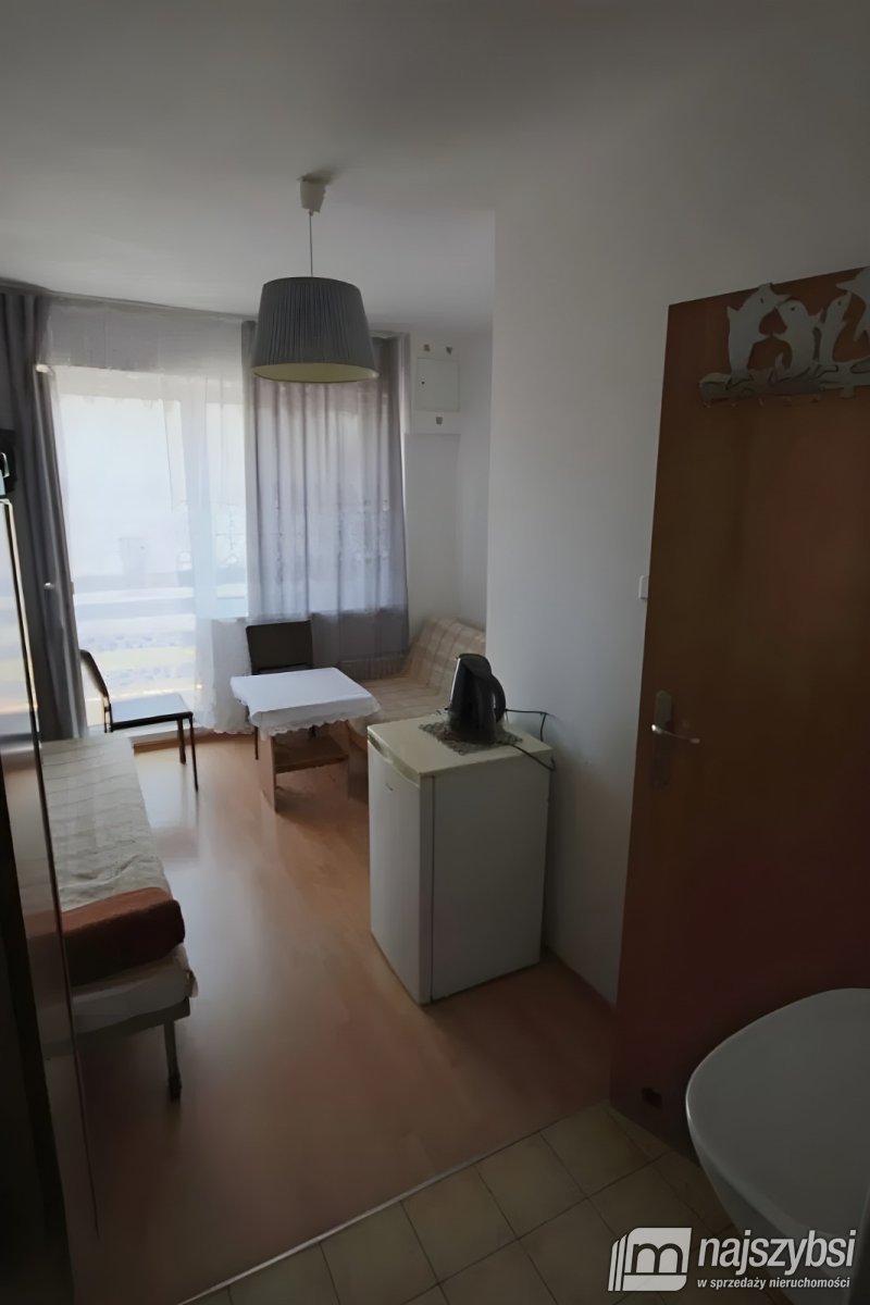 Międzywodzie- duży pensjonat z potencjałem  (9)