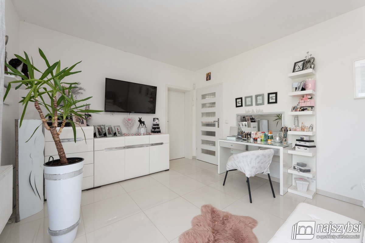 Sierosław- piękny dom z widokiem na rzekę (10)