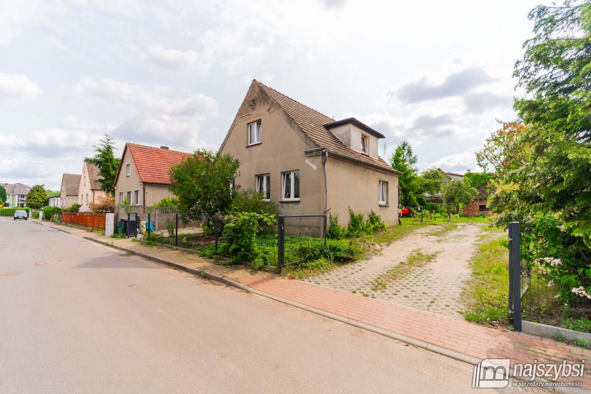 Goleniów- dom z ogromnym potencjałem! (12)