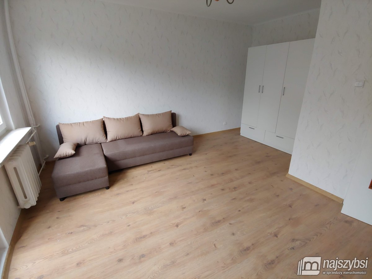 Świnoujście - słoneczna kawalerka w centrum (3)