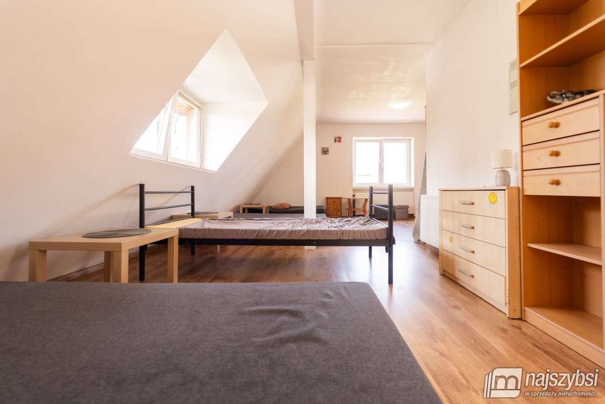 Goleniów- dom z dużym potencjałem na sprzedaż (19)