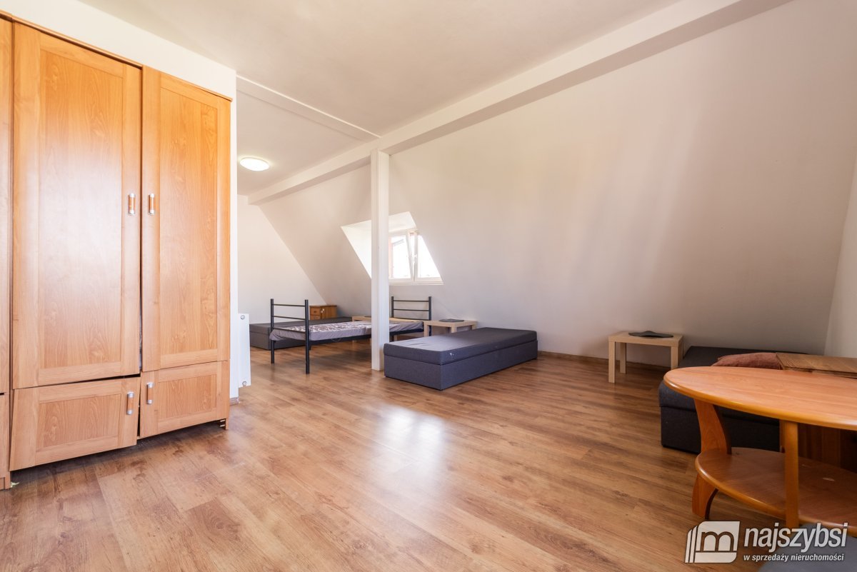 Goleniów- dom z dużym potencjałem na sprzedaż (22)