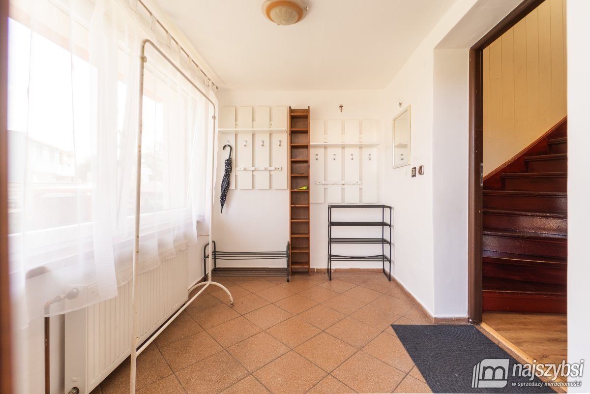 Goleniów- dom z dużym potencjałem na sprzedaż (26)