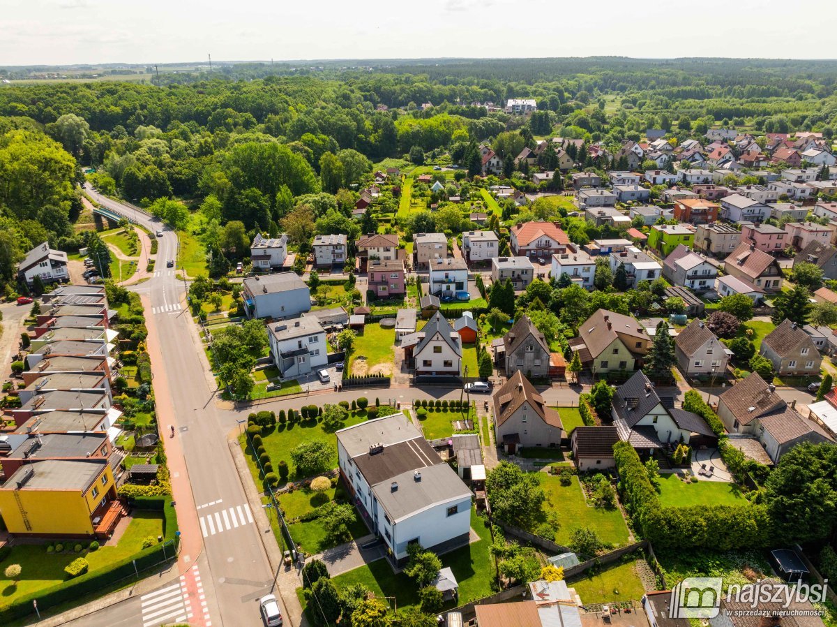Goleniów- dom z dużym potencjałem na sprzedaż (28)