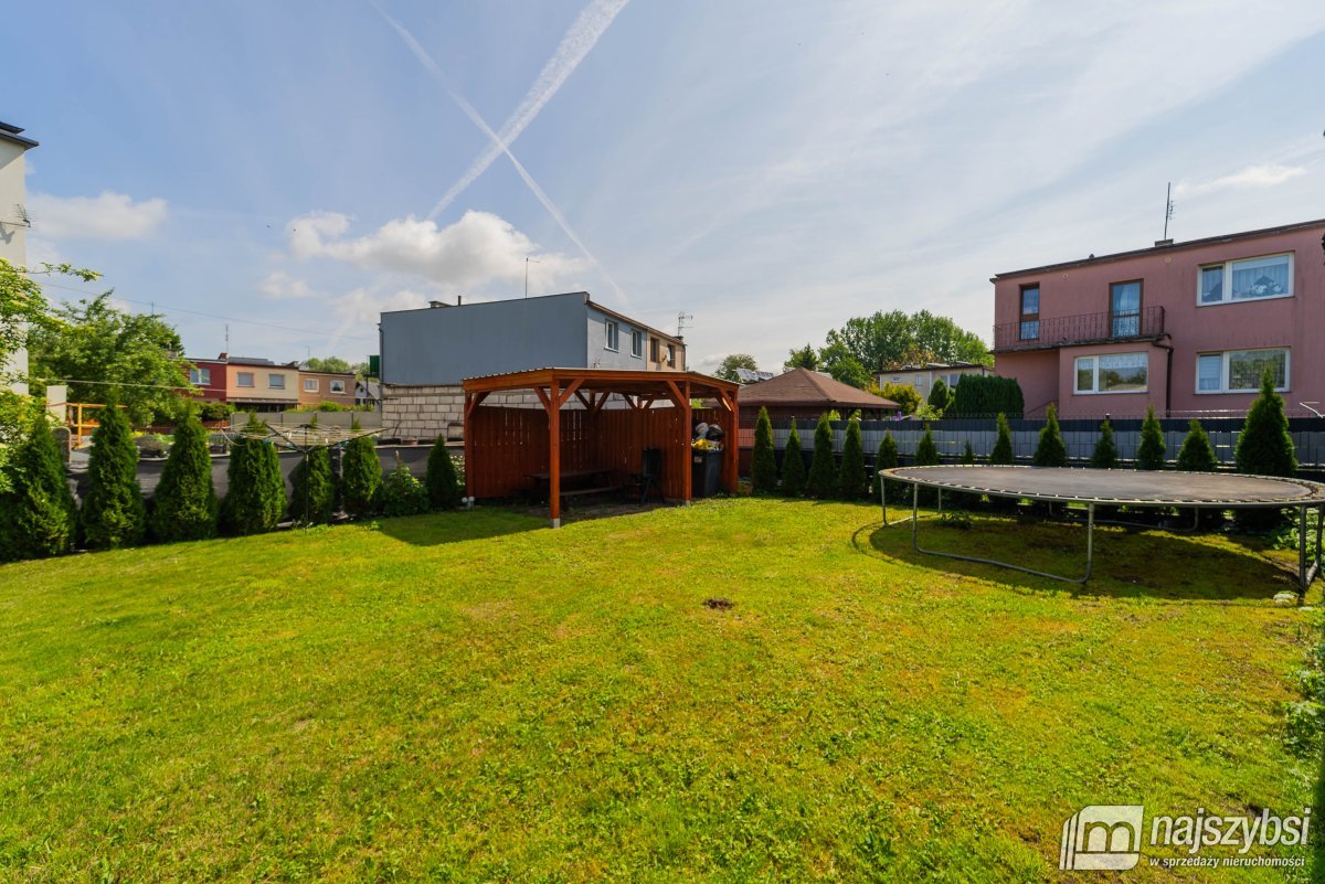 Goleniów- dom z dużym potencjałem na sprzedaż (30)