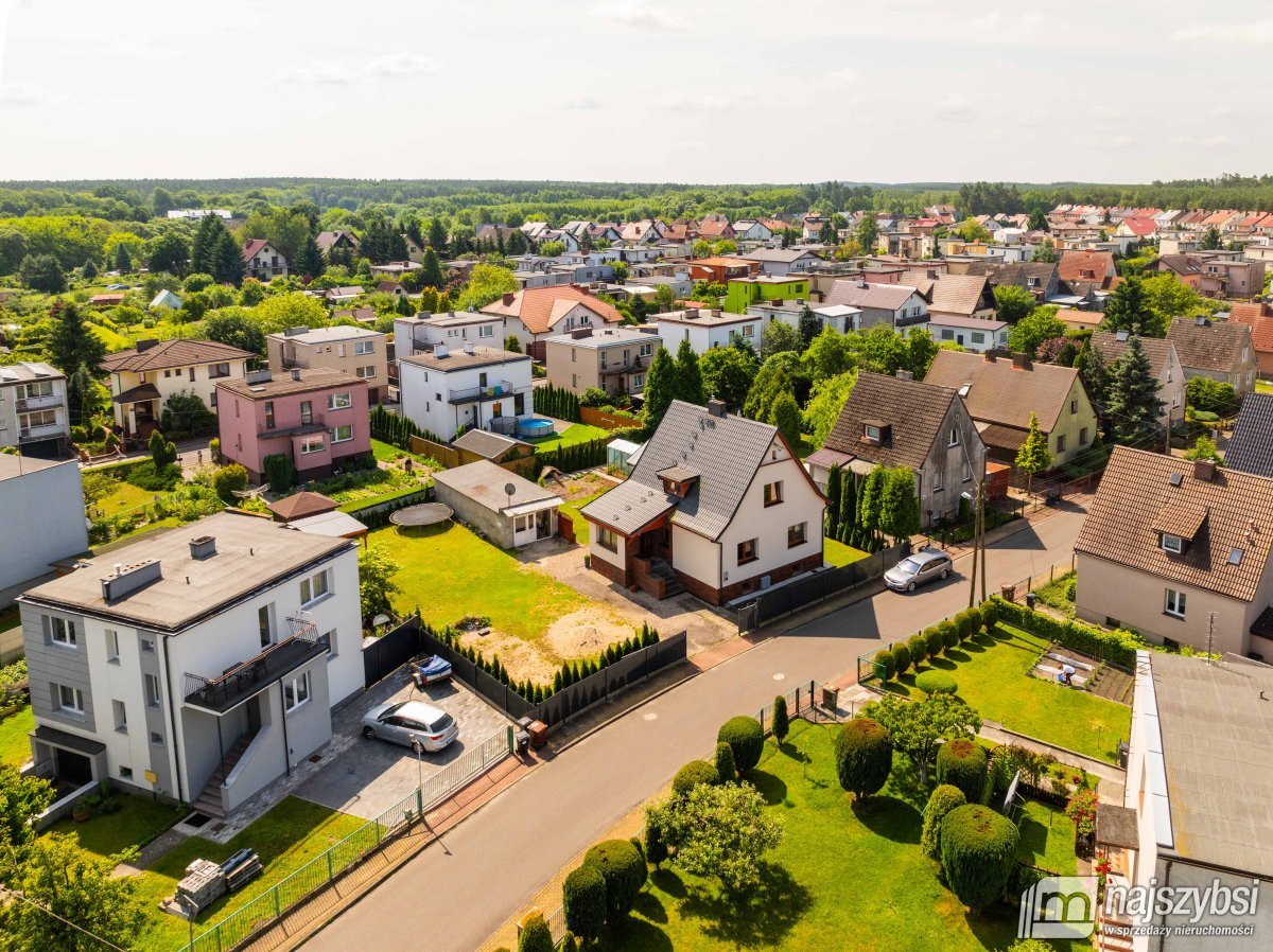 Goleniów- dom z dużym potencjałem na sprzedaż (5)