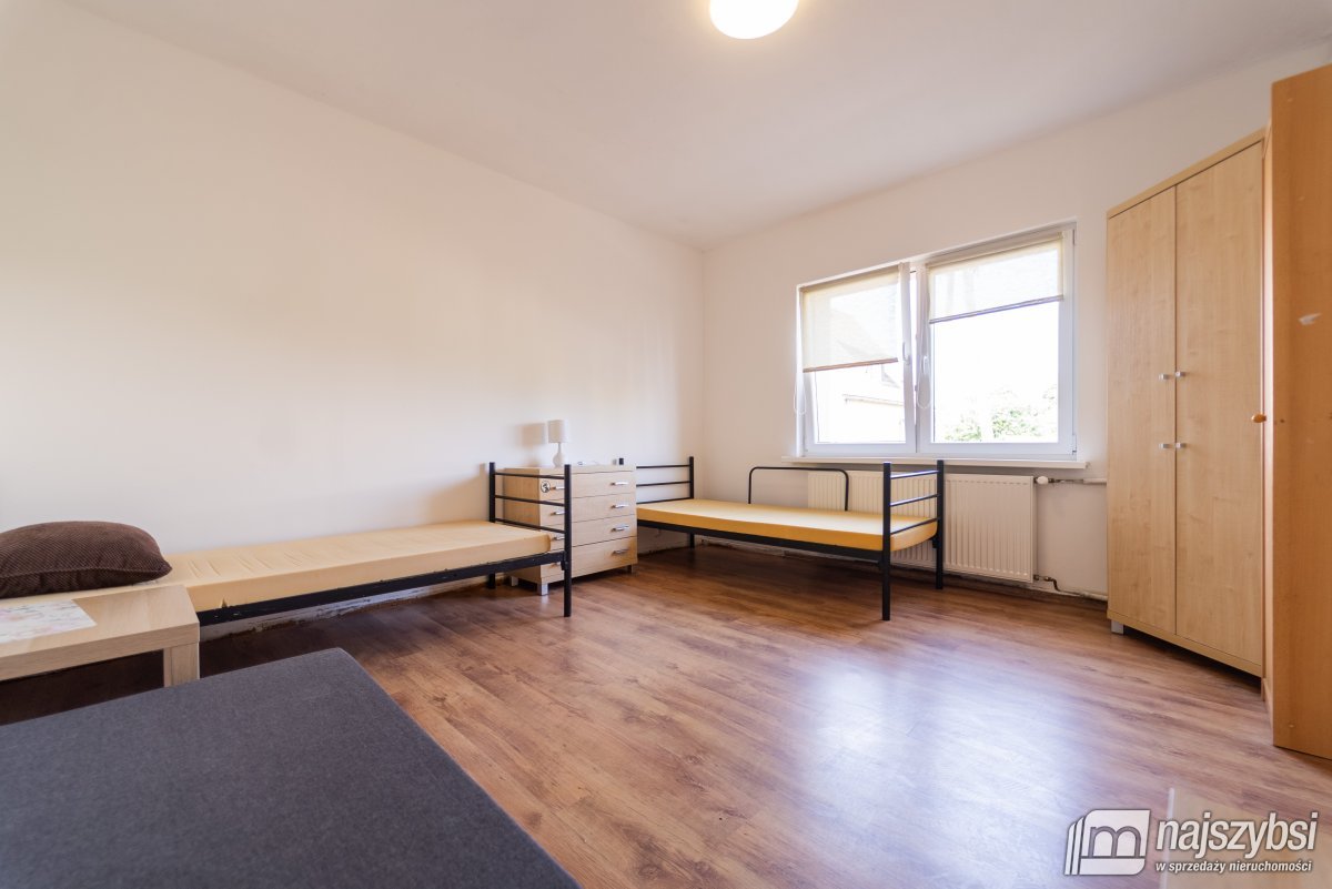 Goleniów- dom z dużym potencjałem na sprzedaż (8)