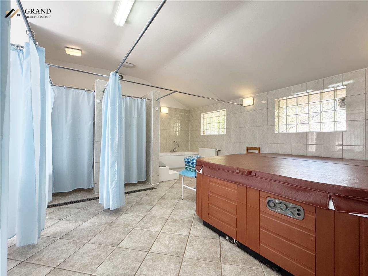 Ośrodek/pensjonat w Mielnie, 2 budynki, NZOS (5)