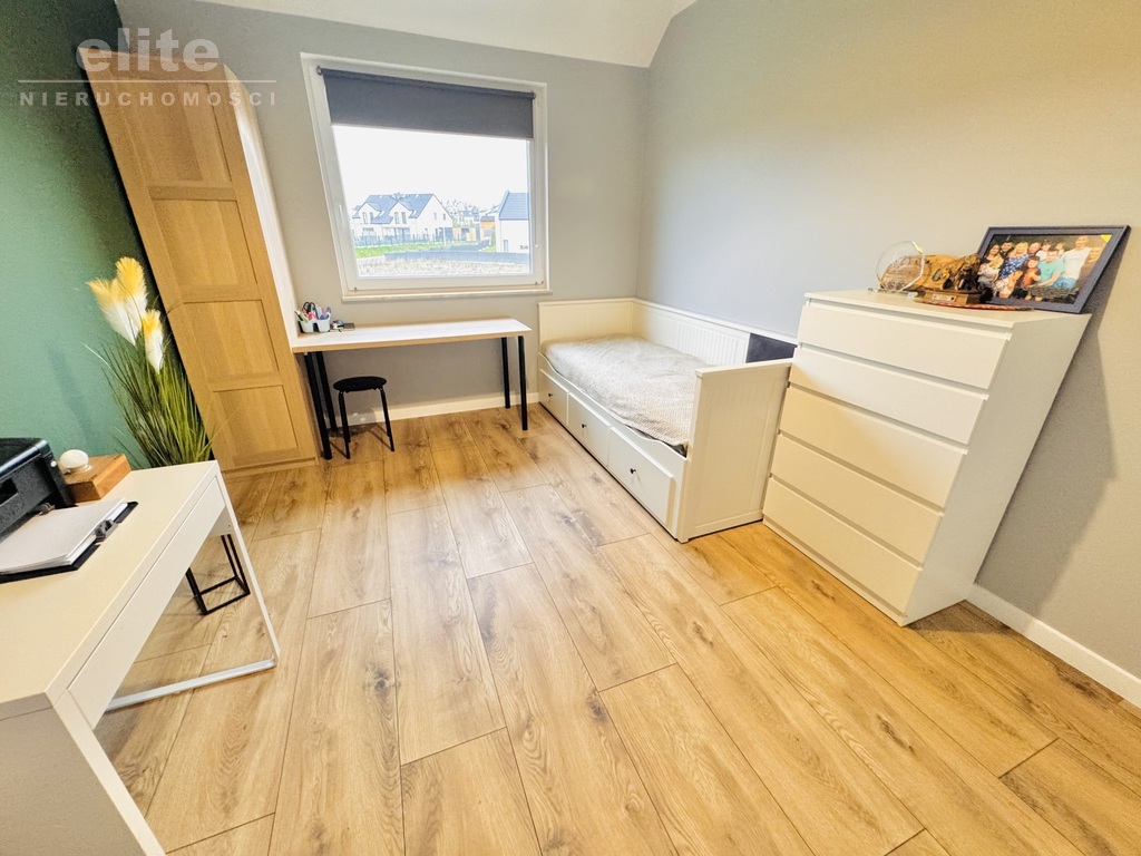 Warzymice 5 pokoi, duża działka garaż pompa ciepła (22)