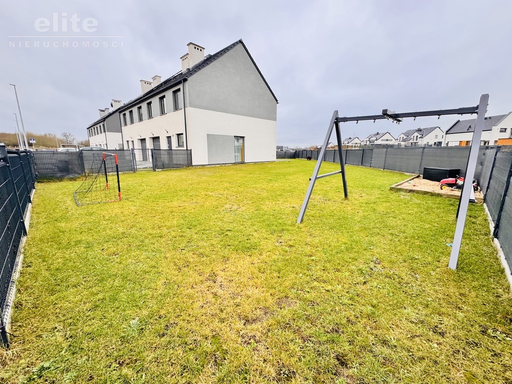 Warzymice 5 pokoi, duża działka garaż pompa ciepła (28)