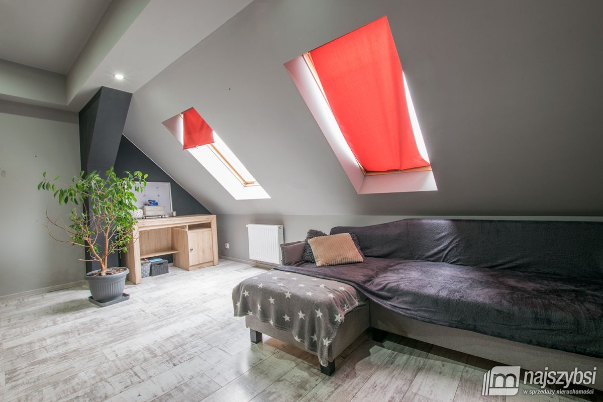 Kliniska Wielkie -  piętro domu, ul. Piastowska (12)