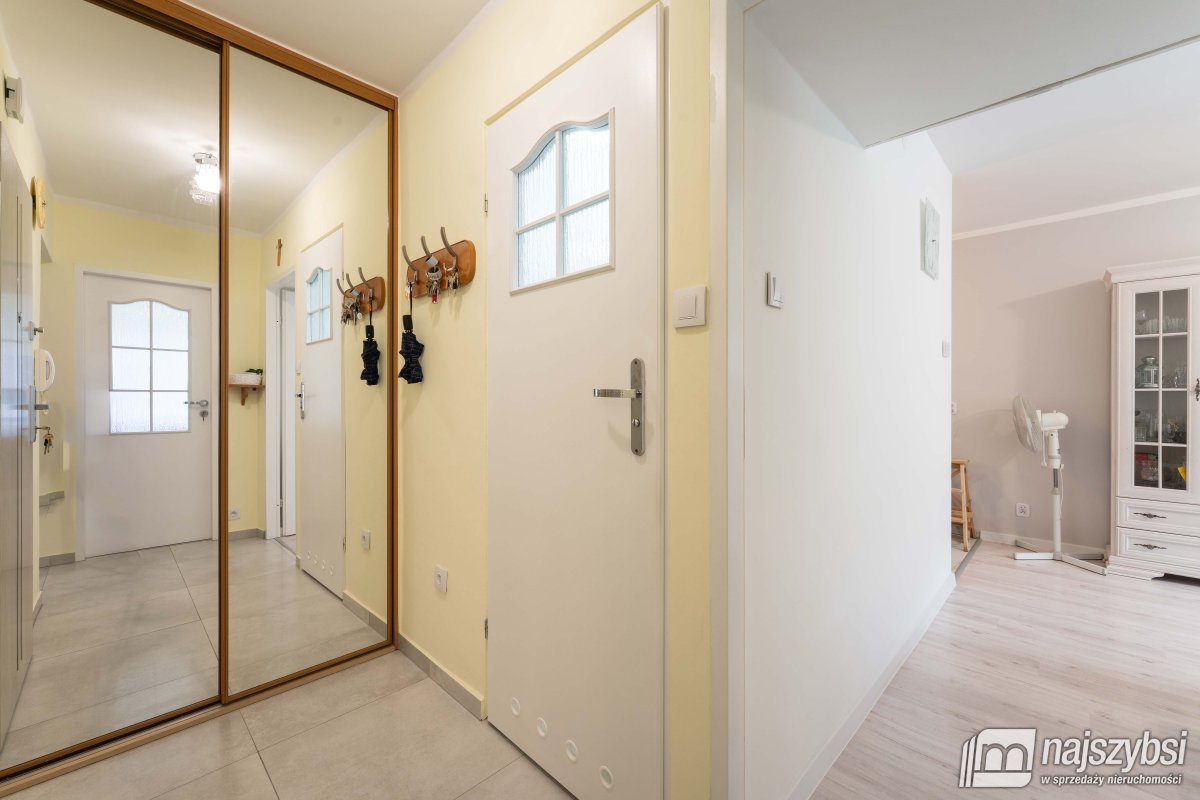 KOŁOBRZEG-MIESZKANIE 3 POKOJOWE Z POM.GOSP CENTRUM (10)