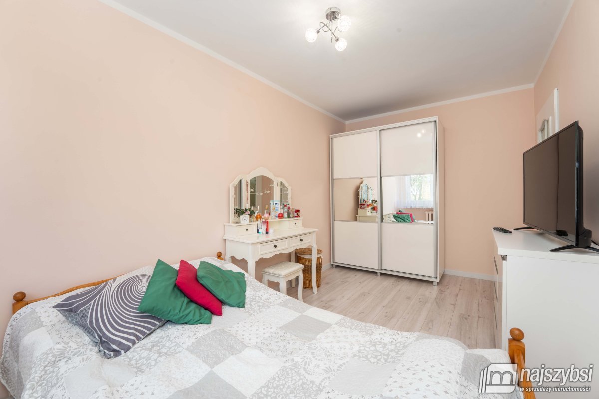 KOŁOBRZEG-MIESZKANIE 3 POKOJOWE Z POM.GOSP CENTRUM (7)