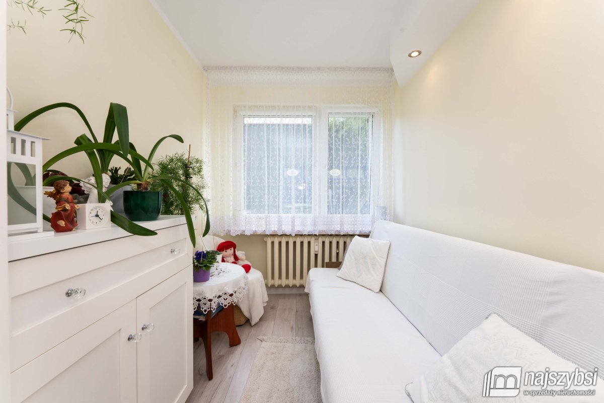 KOŁOBRZEG-MIESZKANIE 3 POKOJOWE Z POM.GOSP CENTRUM (8)