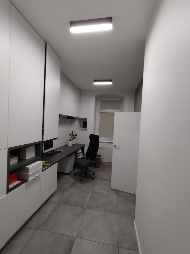 Lokal biurowy parter (5)