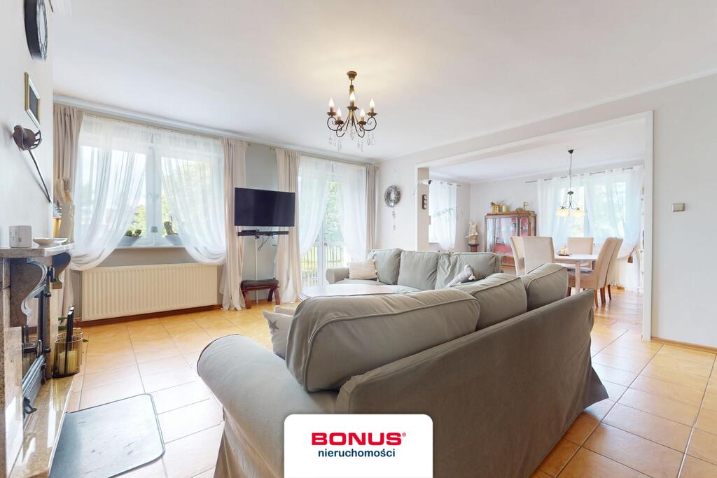 Pensjonat + Apartament + działka | Centrum Rewala (21)