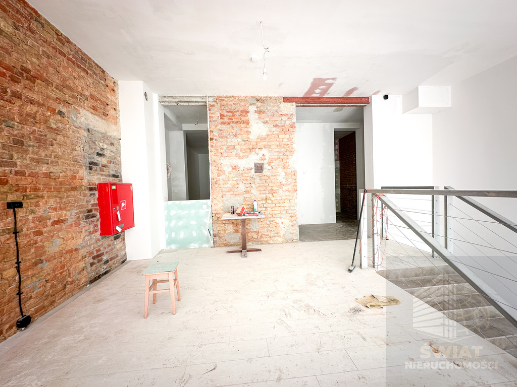 Na wynajem lokal 270 m ! Deptak Bogusława (1)