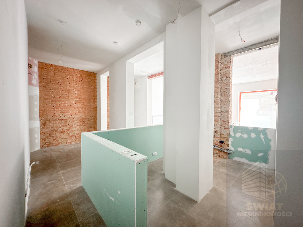 Na wynajem lokal 270 m ! Deptak Bogusława (2)