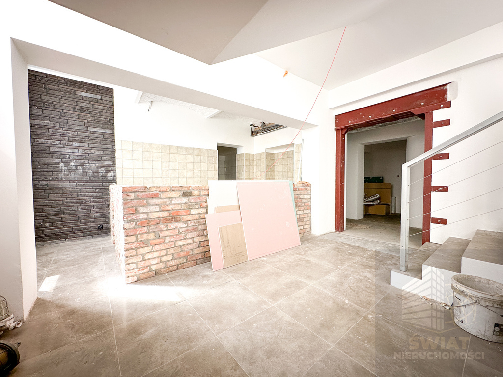 Na wynajem lokal 270 m ! Deptak Bogusława (4)