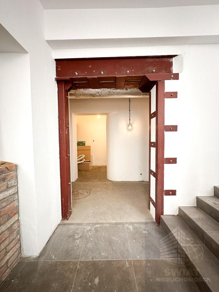 Na wynajem lokal 270 m ! Deptak Bogusława (21)