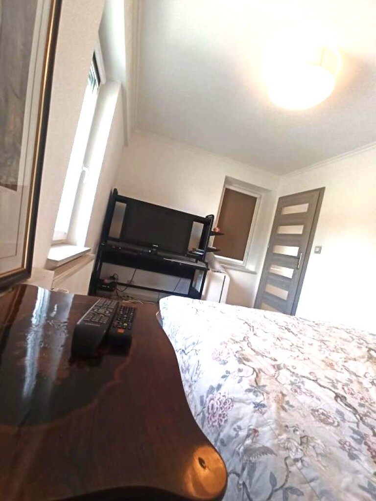 Stare Miasto, 2 pokoje, duży balkon. Polecam. (5)