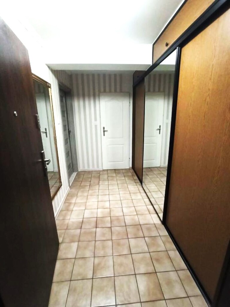 Stare Miasto, 2 pokoje, duży balkon. Polecam. (8)