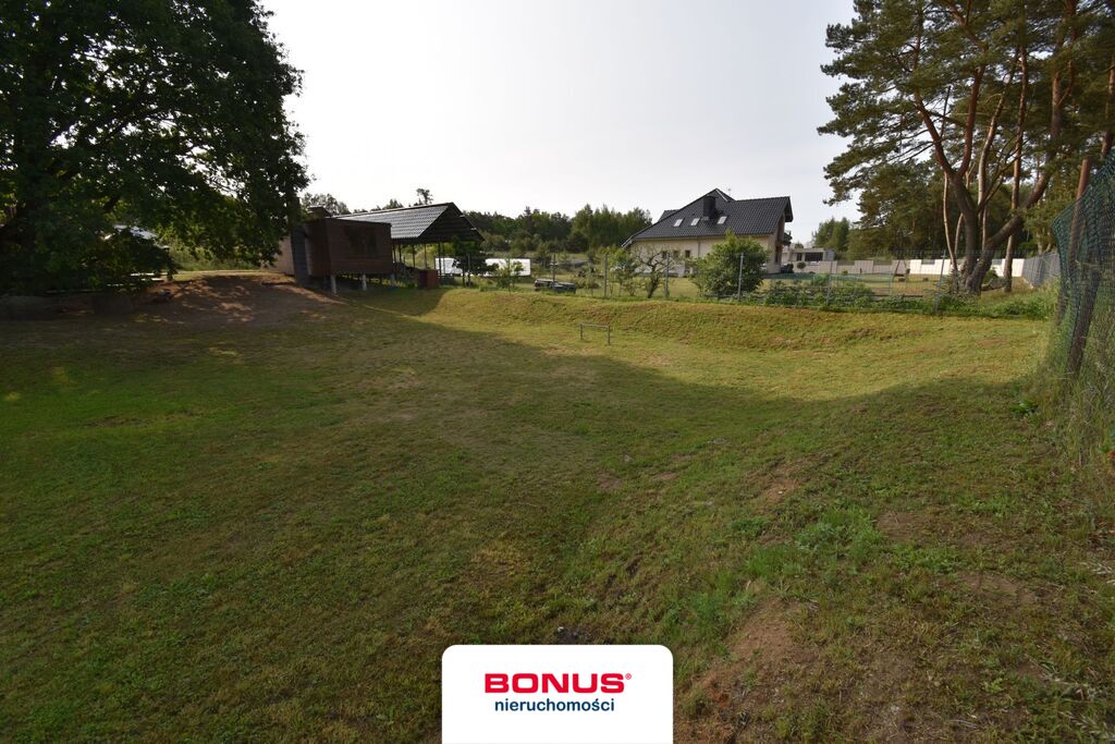 Działka z domem w zacisznym miejcu (7)