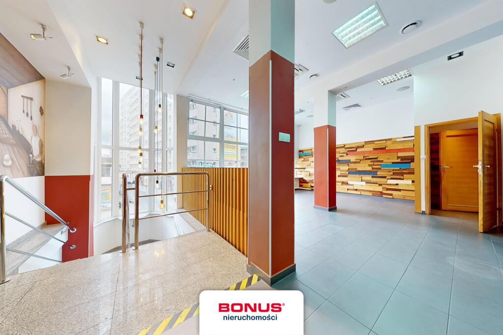 Lokal użytkowy przy placu Zgody (12)