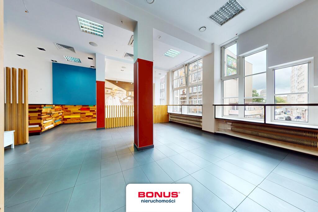 Lokal użytkowy przy placu Zgody (15)