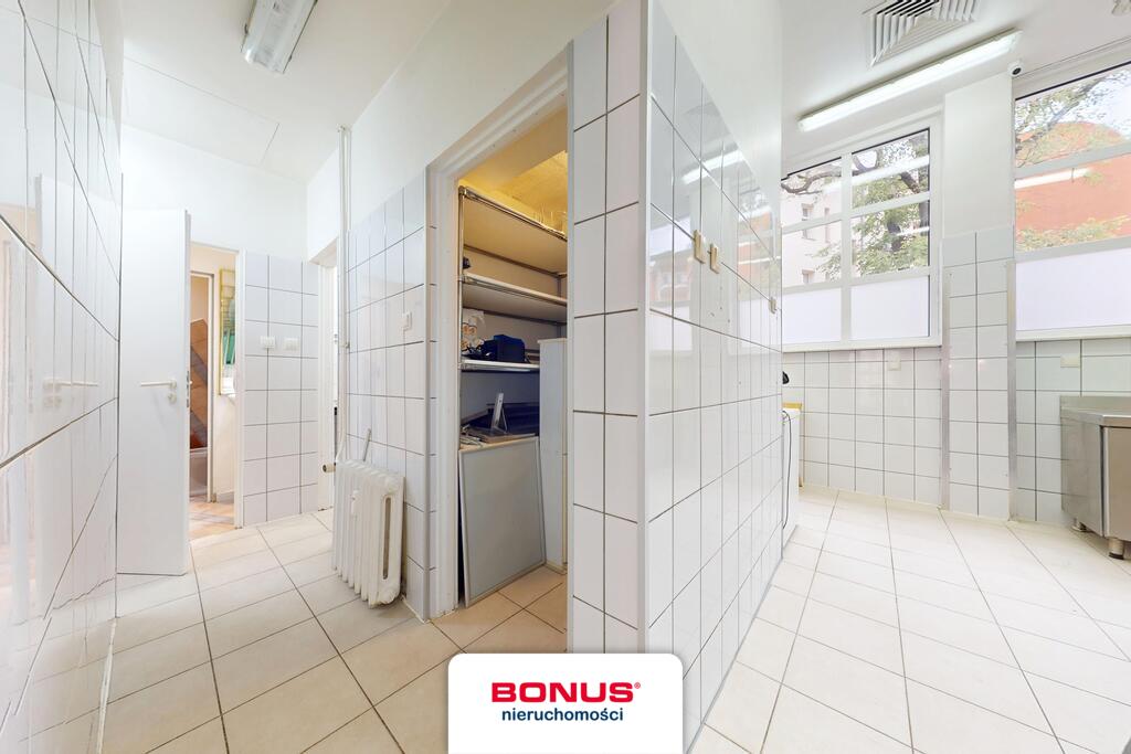 Lokal użytkowy przy placu Zgody (18)