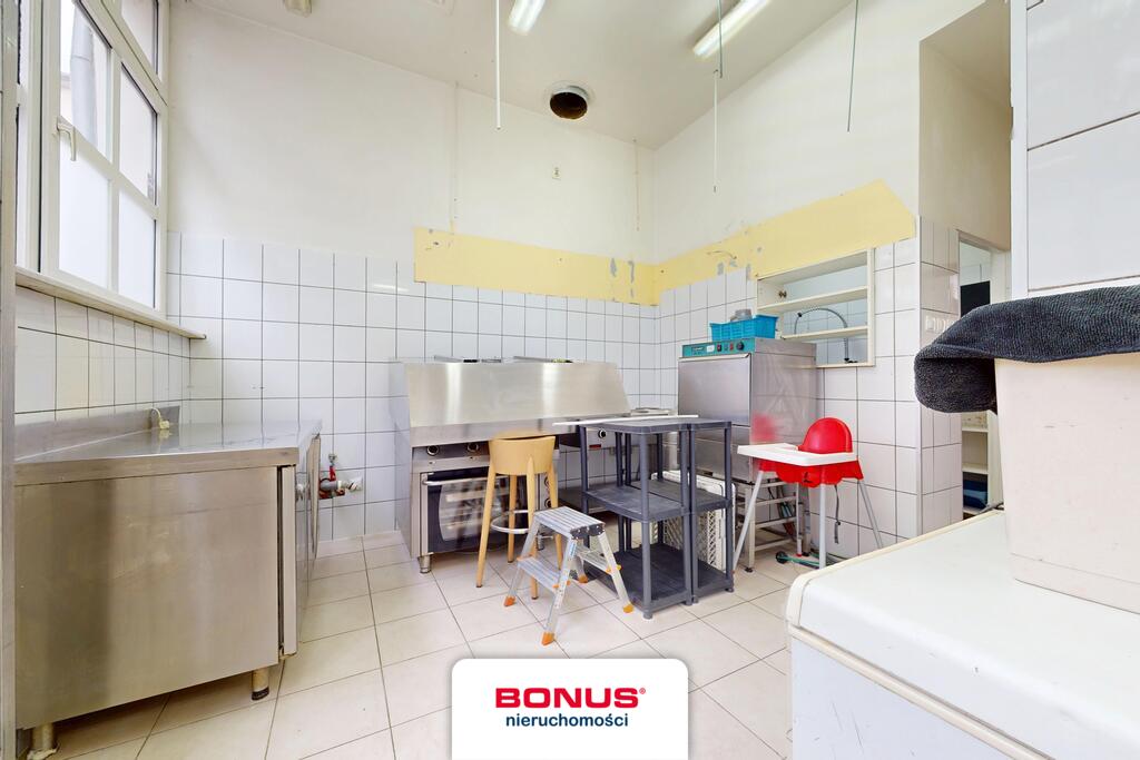 Lokal użytkowy przy placu Zgody (20)