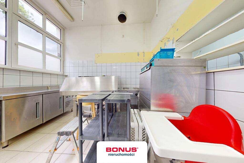 Lokal użytkowy przy placu Zgody (25)