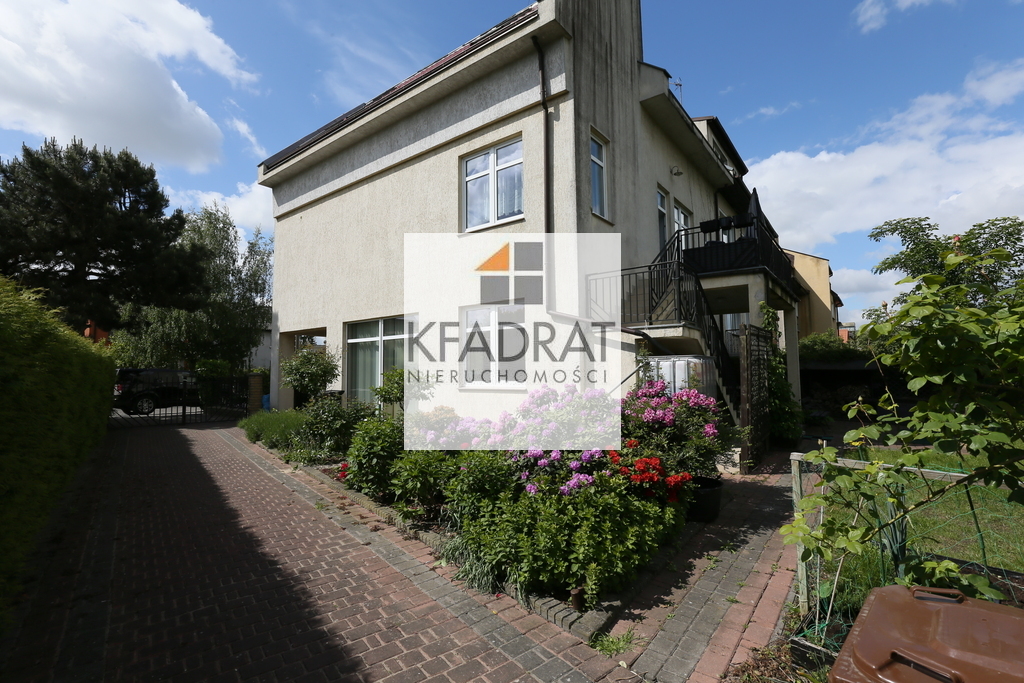 Dom w zabudowie bliźniaczej -Gumieńce (29)