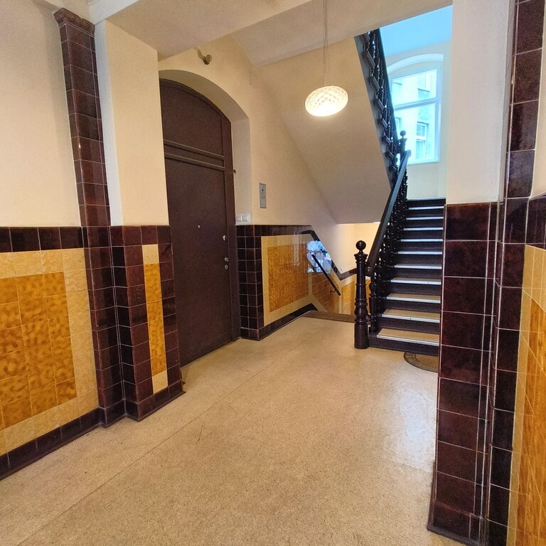 Duże mieszkanie w kamienicy na sprzedaż, 105,85 m2 (10)