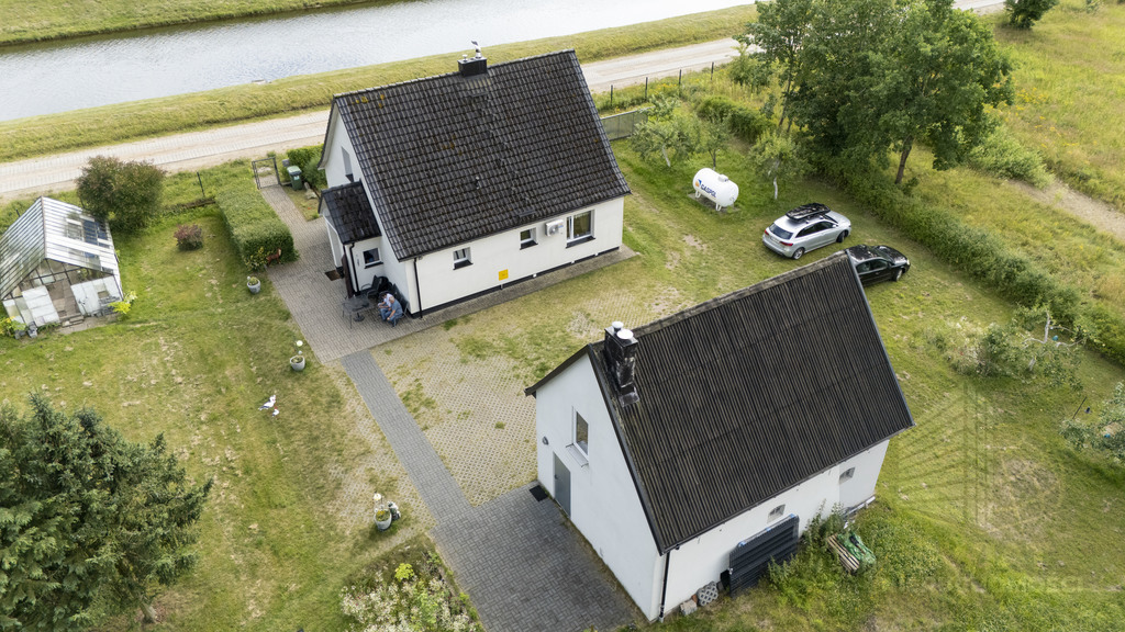 Dom wolnostojący Rosnowo z garażem las (3)