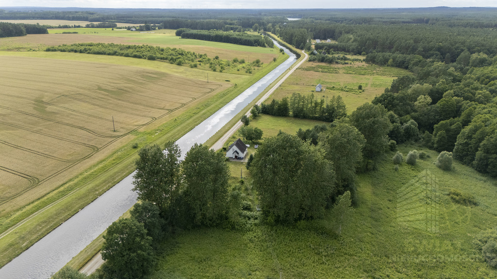 Dom wolnostojący Rosnowo z garażem las (9)